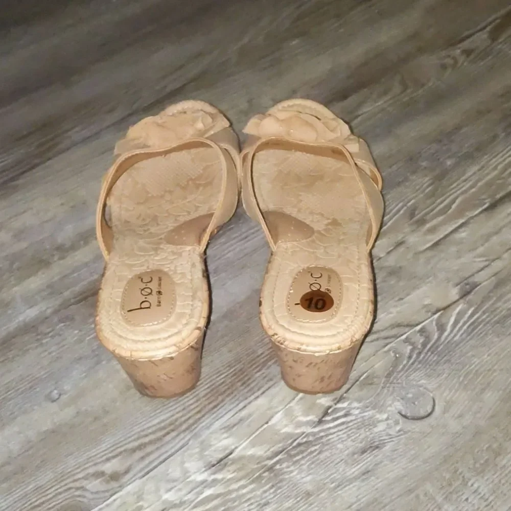 B.O.C. Born Concept tan kork wedges Sz 10 NWOT